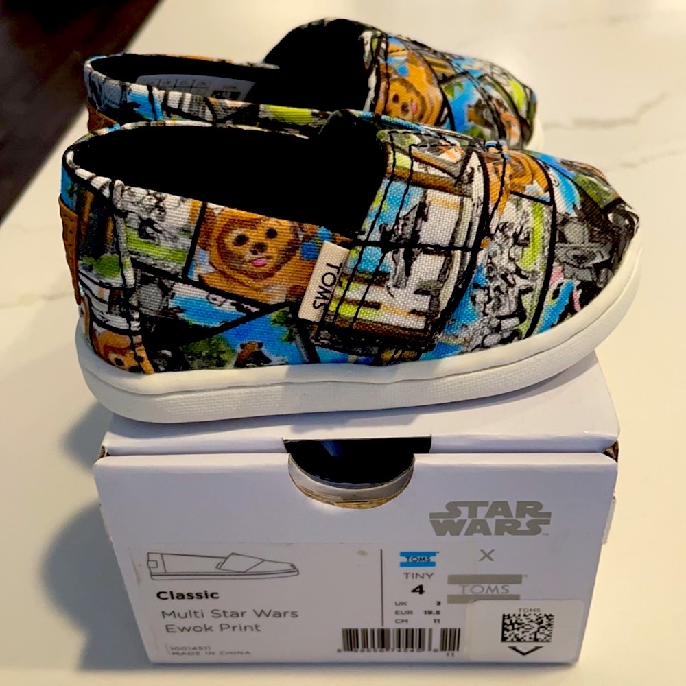 Toms Star Wars X Ewok Print Size 4 NWT